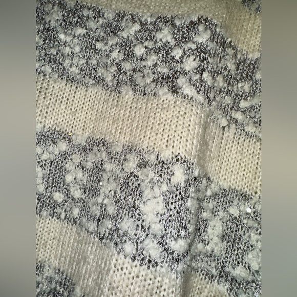 Maurices White and Silver Long-Sleeved Sweater Large - Picture 2 of 6